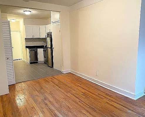 4th image of 173 Sullivan St #2B
