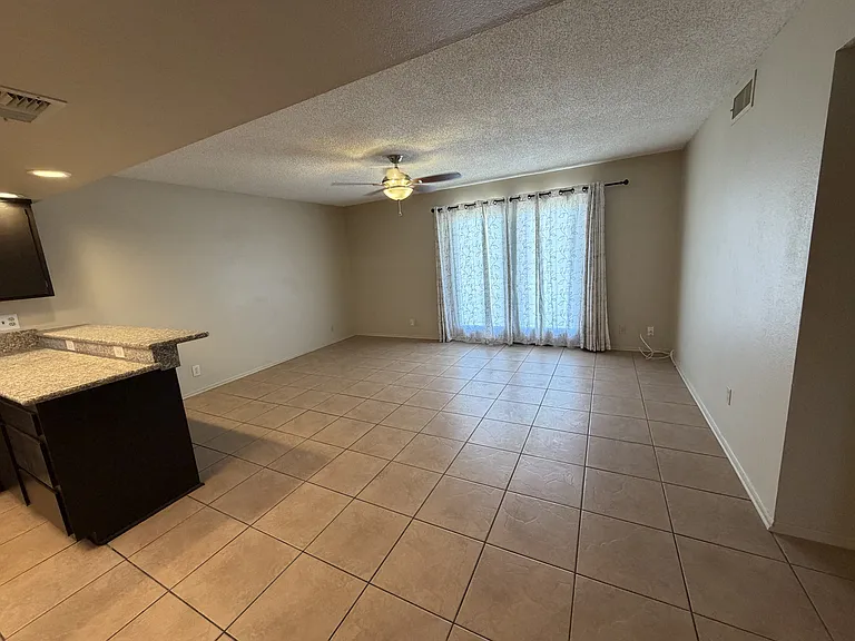 2578 Country Club Dr #2-1 — Photo 4