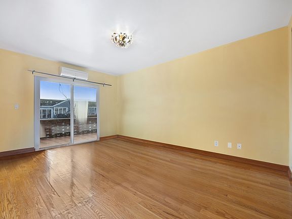 5th image of 3717 Nautilus Ave