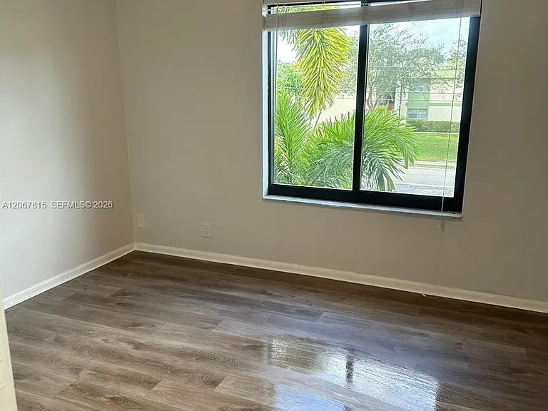 8962 NW 40th St #8962 — Photo 8