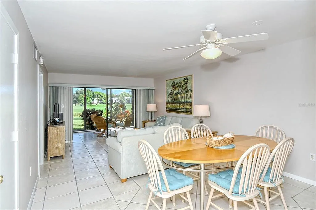 2 bed, 2.0 bath, 1145 sqft, $1,795 — Photo 3