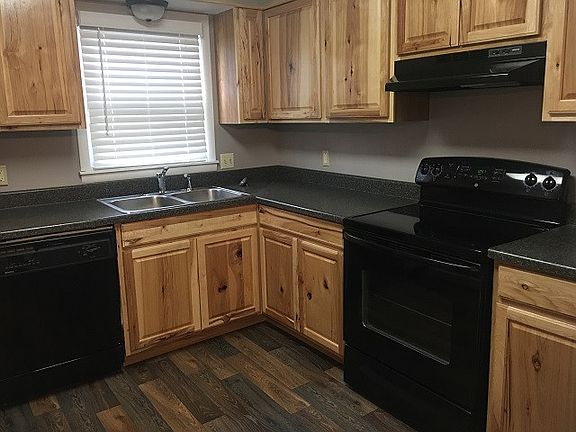 5th image of 614 W Bain St