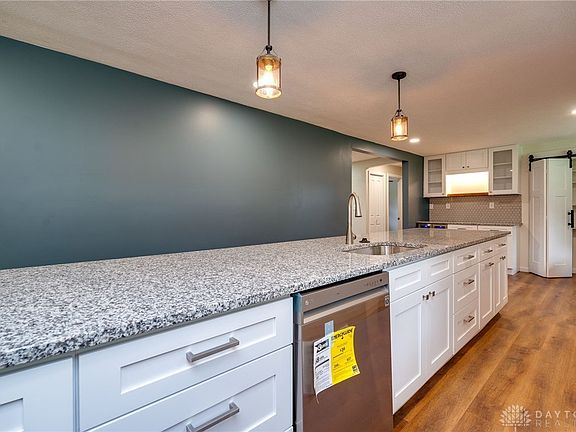 4th image of 6175 Greenfield Dr