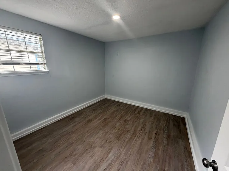 3002 Shenstone Dr — Photo 3