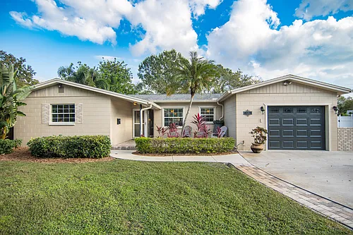 528 59th Way S Photo 1