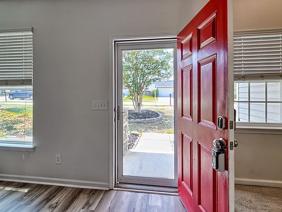 5th image of 118 Harvest Grove Ln