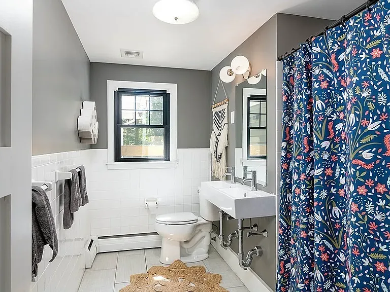 2 Hazelwood Dr — Photo 13