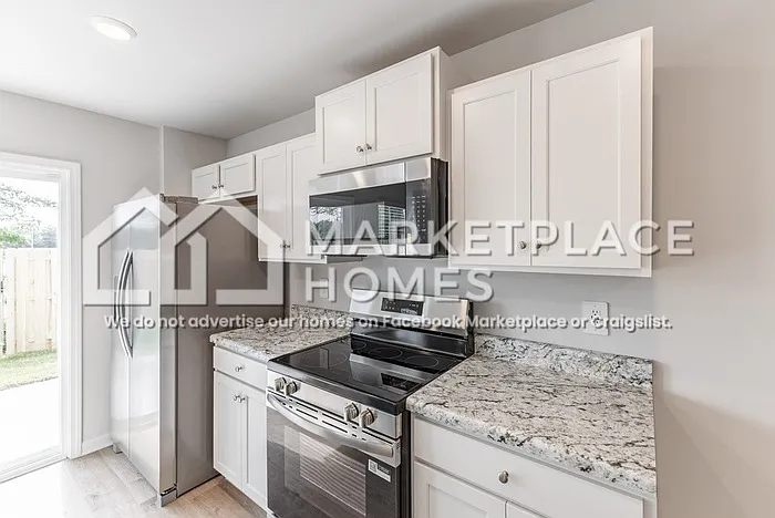 4127 Hudson Rd — Photo 7