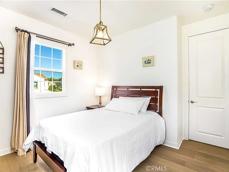 38 Torosa — Photo 19