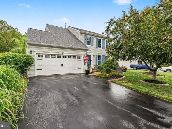 17 Silverthorn Ct, Stafford, VA 22554