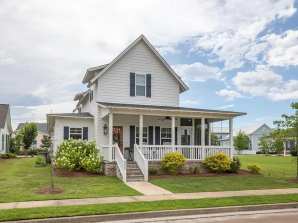 808 Arabella St, Taylor, MS 38673