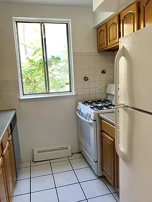 Rented by Re/Max In The City | media 4