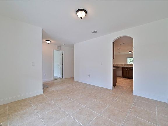 3rd image of 1510 Palmetto Ave