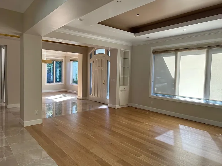 545 Clark Ct — Photo 4