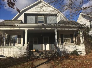 114 W Wapakoneta St, Waynesfield, OH 45896
