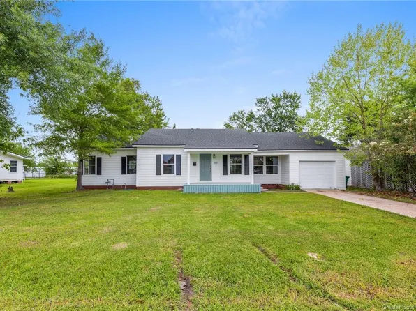 190 Mustang St, Sulphur, LA 70663