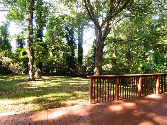 5th image of 3113 Anthony Dr #3113