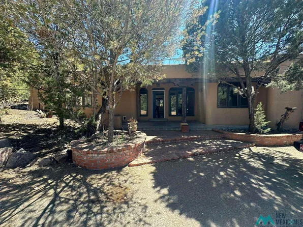 822 Bishops Lodge Rd, Santa Fe, NM 87501