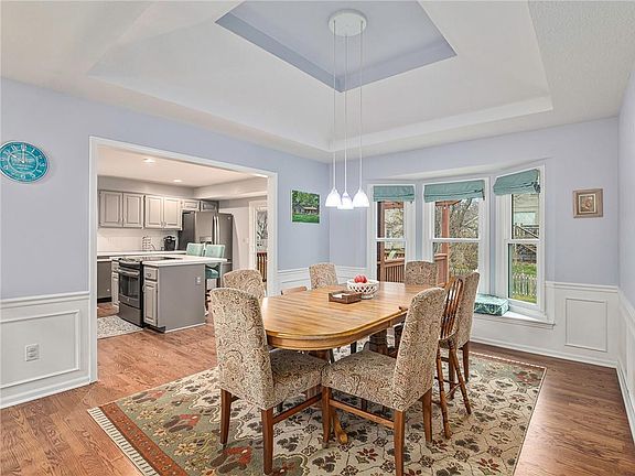 5th image of 1316 Hillary Dr