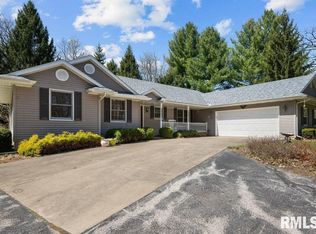 8861 E 1000th St, Cambridge, IL 61238