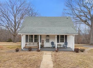 1625 Lone Oak Xing, Huddleston, VA 24104
