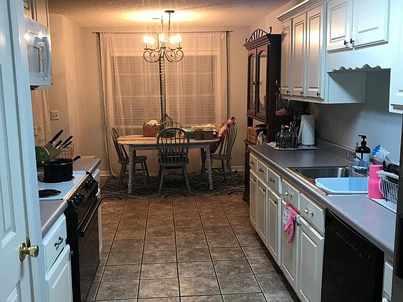 5th image of 520 Bowie Dr