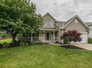 9821 Woodhurst Dr, Strongsville, OH