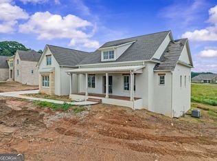 2125 Malcom Estates Dr, Bogart, GA 30622
