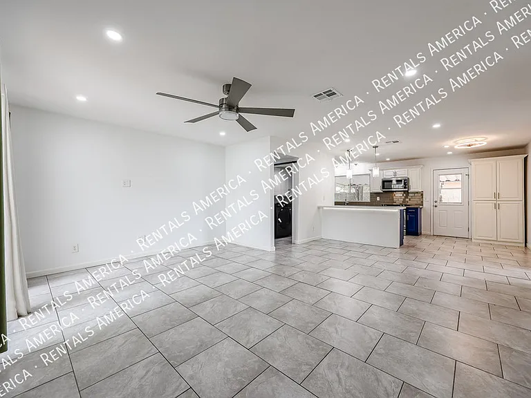 3837 W Acapulco Ln — Photo 14
