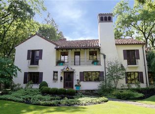 80 Ambassador Dr, Rochester, NY 14610