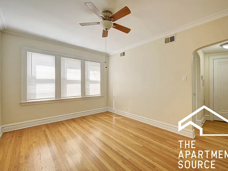 4514 W Wellington Ave #2 — Photo 3