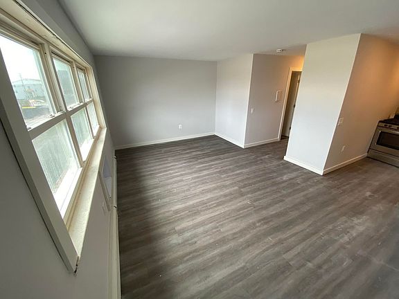 5th image of 220 4th Ave APT 20