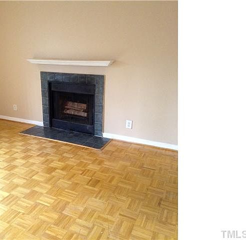 Gorgeous fireplace for those cold nights.