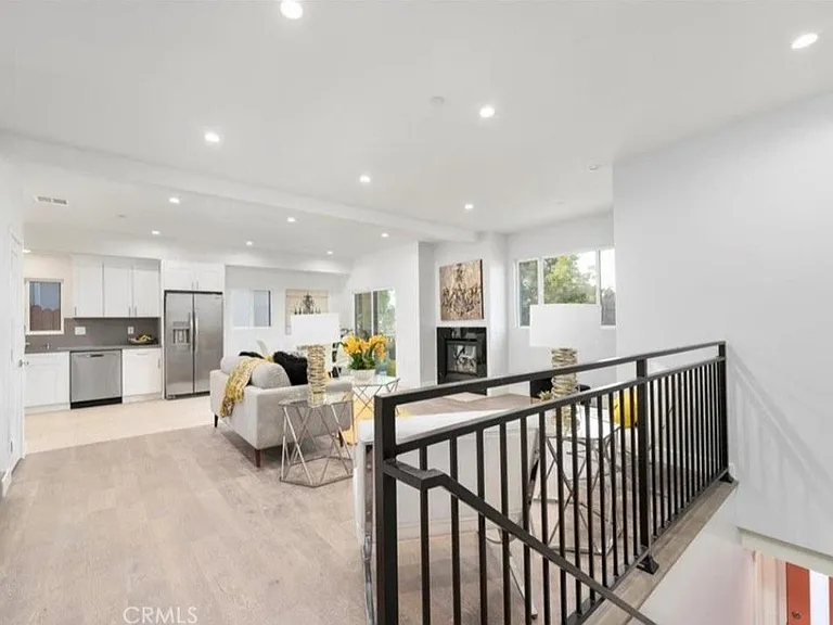 Main kitchen/living area