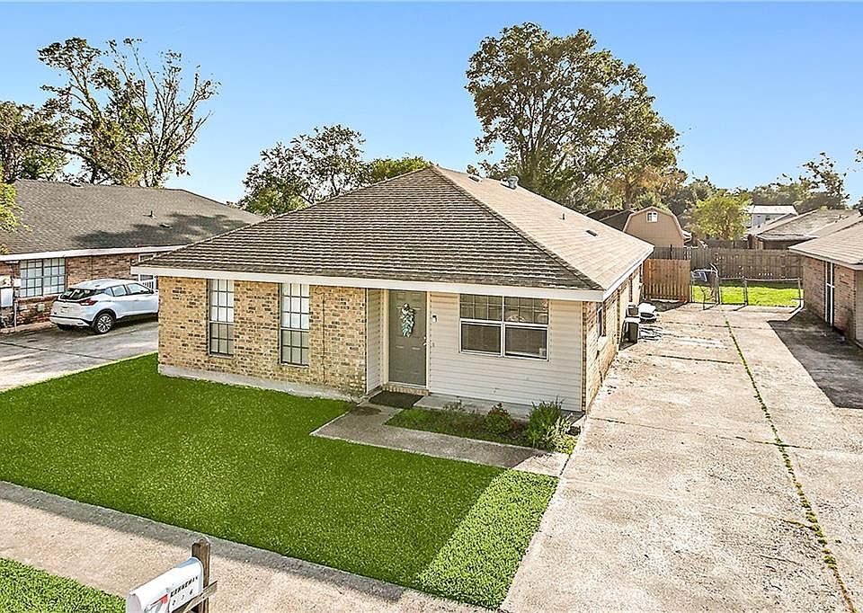 1st image of 236 Meadows Dr #238