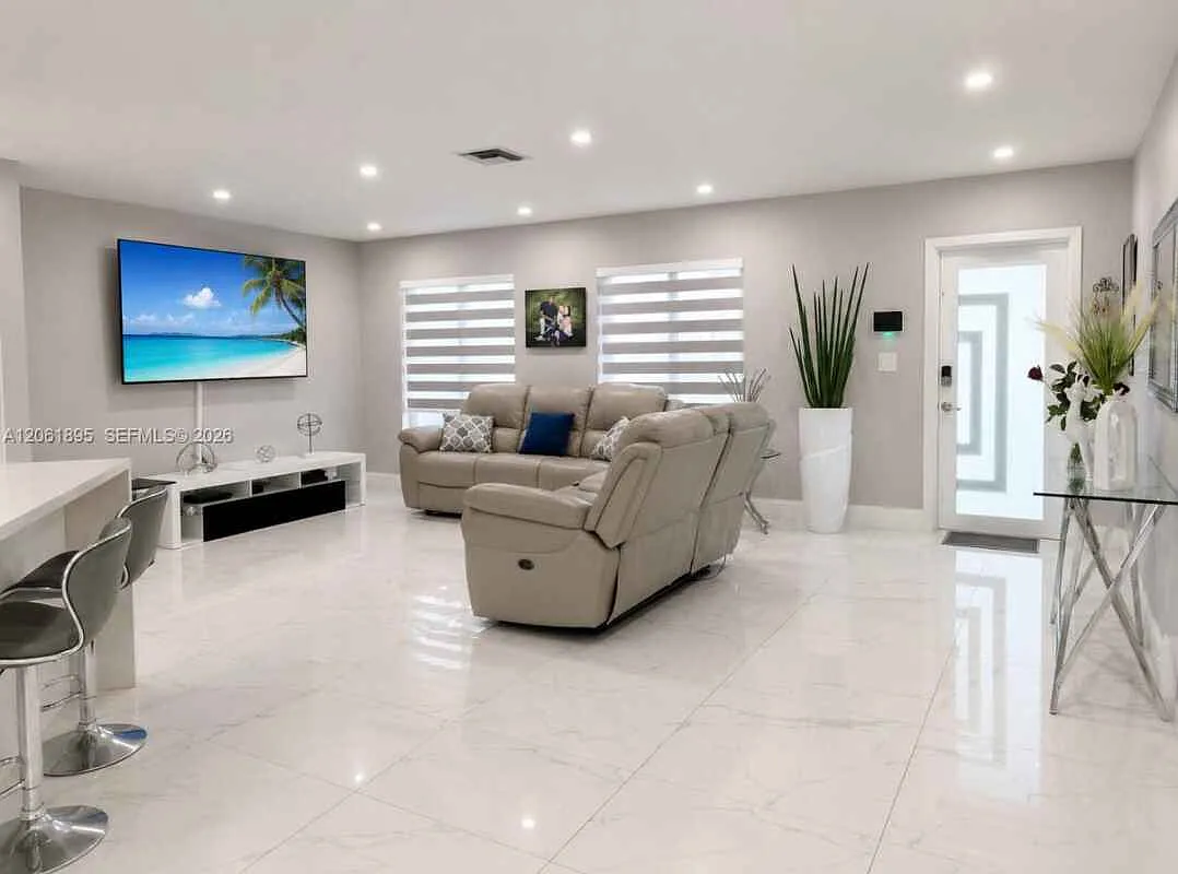 7190 Sw 13th St # 1 Pembroke Pines, Fl 33023 — Photo 4