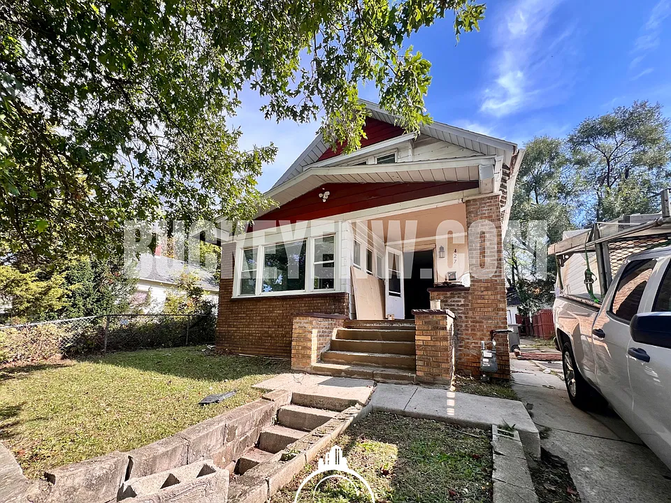 427 Walden Ave