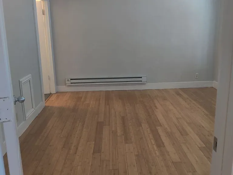 312 S Washington St — Photo 7