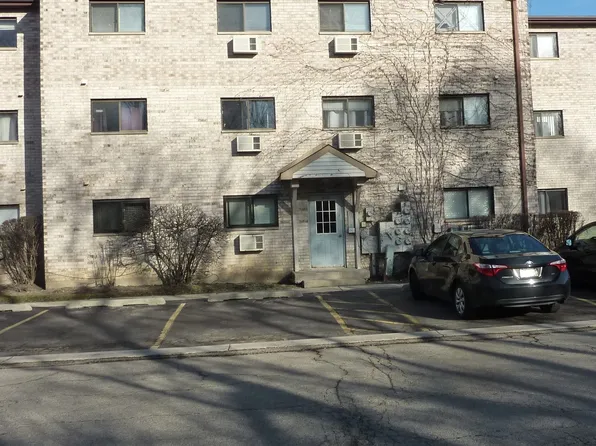 423 E Osage Ln APT 2B, Palatine, IL 60074