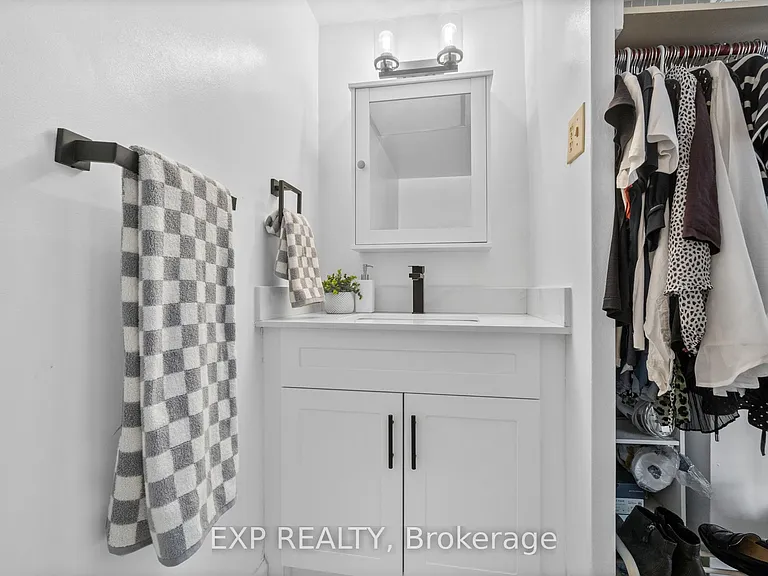 2323 Confederation Pkwy #905 — Photo 23