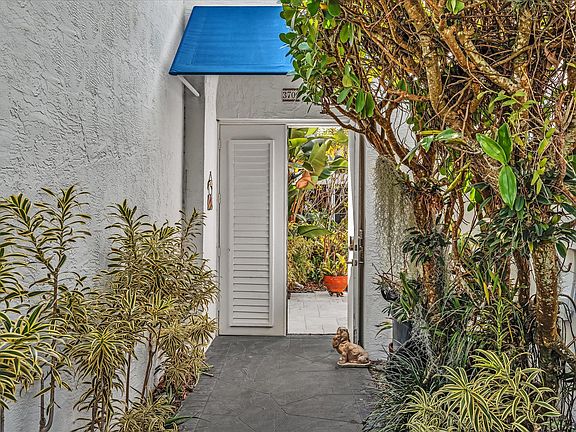 4th image of 3700 Mykonos Court