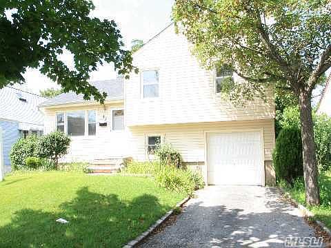 1st image of 18 Davis St
