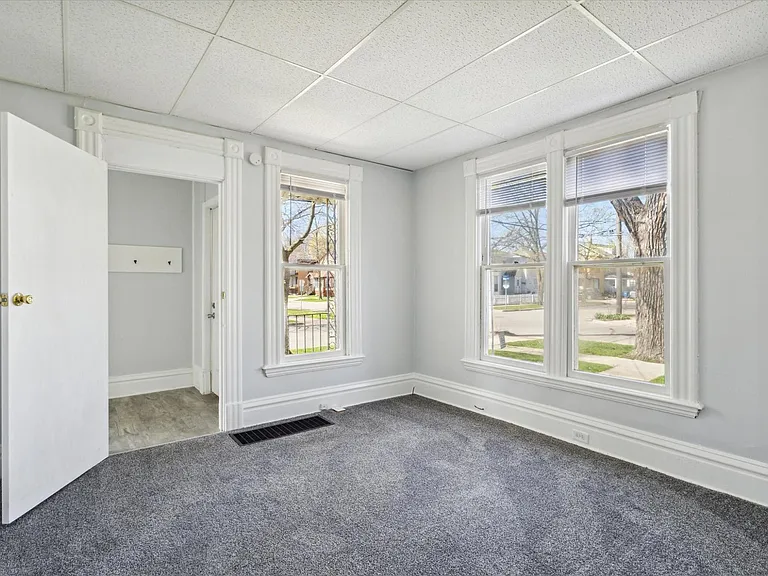 723 W Walnut St #723 — Photo 12