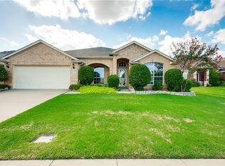 6608 Victory Crest Dr, Arlington, TX 76002