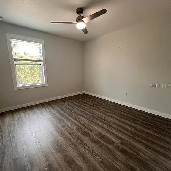 1954 Freedom Dr — Photo 27