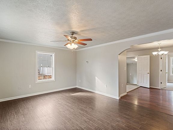 2nd image of 163 Eastwood Dr