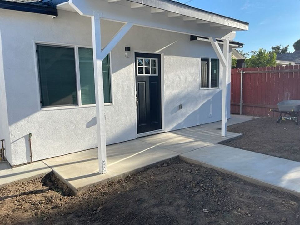1st image of 4743 Lakewood Blvd
