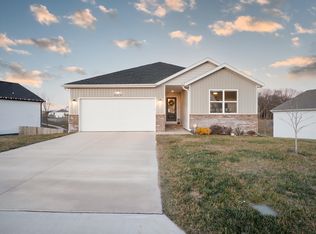 504 N Cheyenne Valley Road, Nixa, MO 65714
