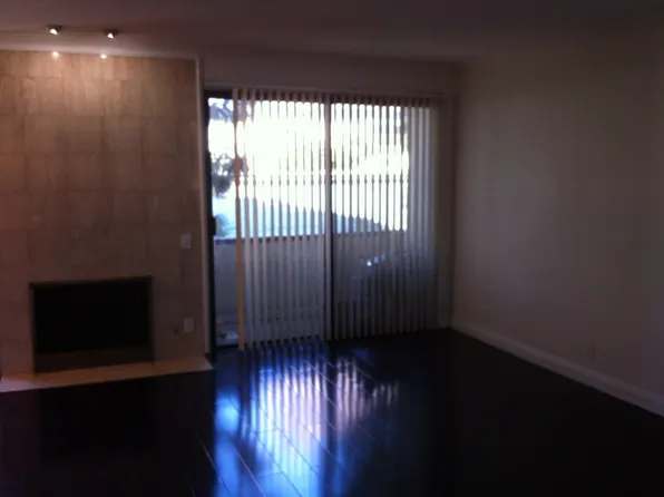1271 Granville Ave APT 306, Los Angeles, CA 90025