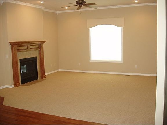 Formal livng room